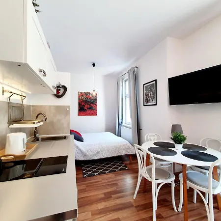Studio&apartment 100 Metrow Do Plazy Apartmán Sopoty