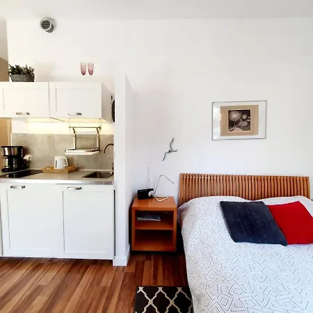 Studio&apartment 100 Metrow Do Plazy *